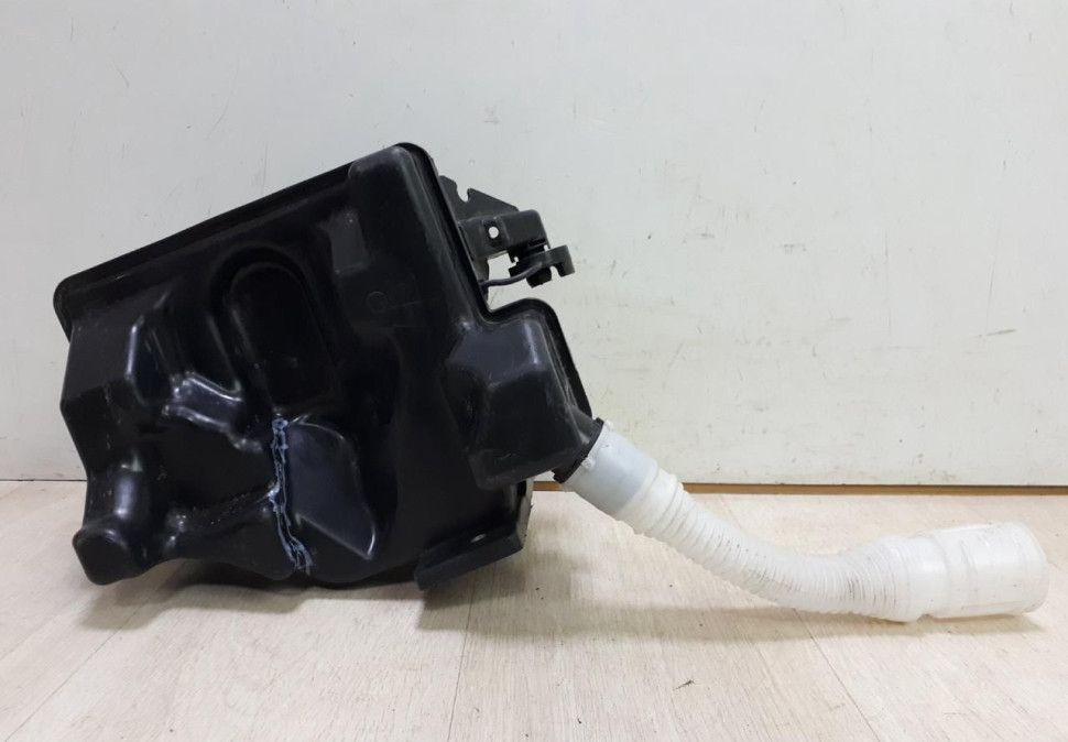 Бачок омывателя Volkswagen Polo oem 6R0955453D Бачок омывателя Volkswagen Polo oem 6R0955453D