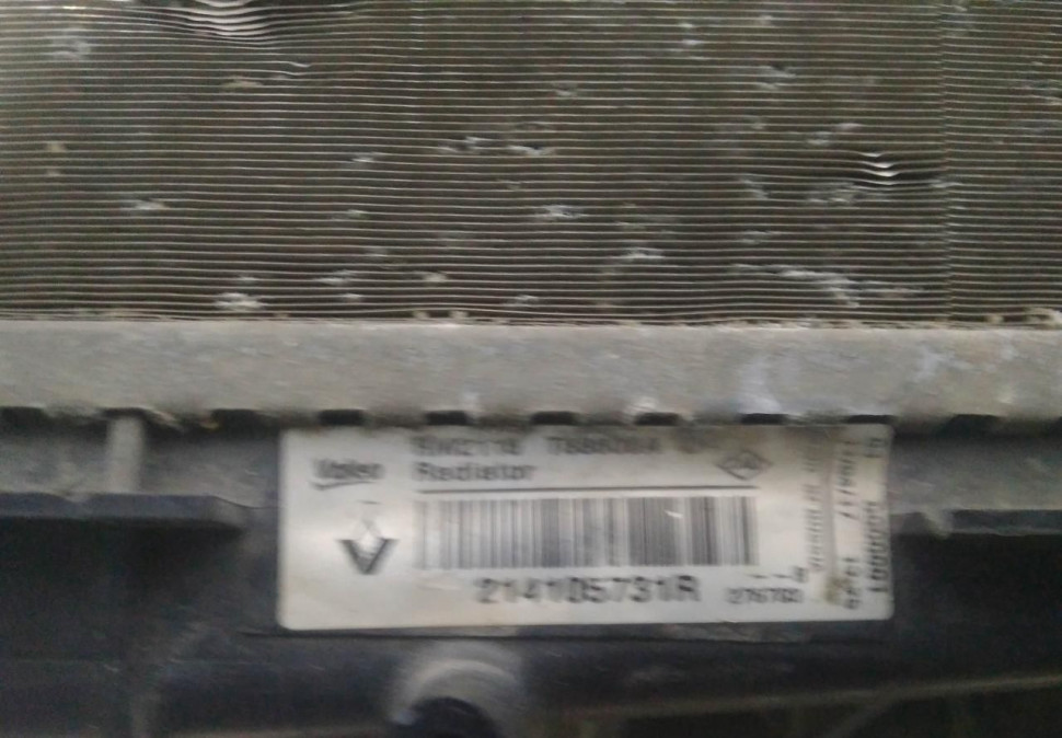 Радиатор охлаждения бу Renault Logan 2 OEM 214105731R Радиатор охлаждения бу Renault Logan 2 OEM 214105731R