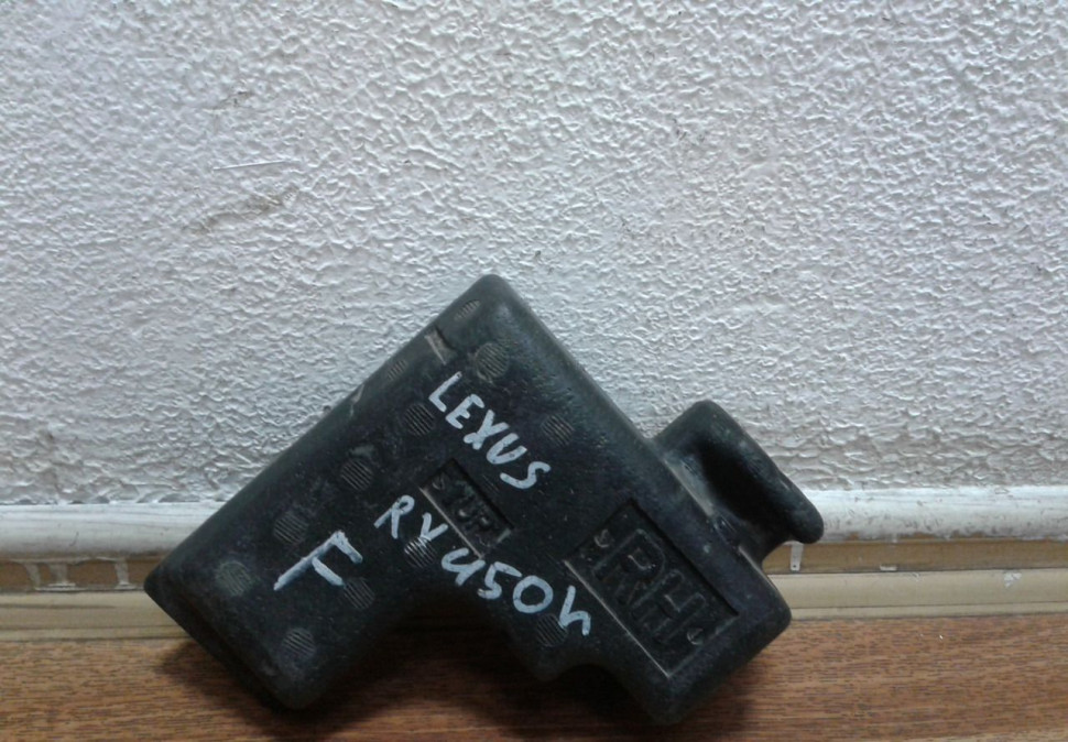 Абсорбер переднего бампера правый Lexus RX 350/450 oem 5261348010