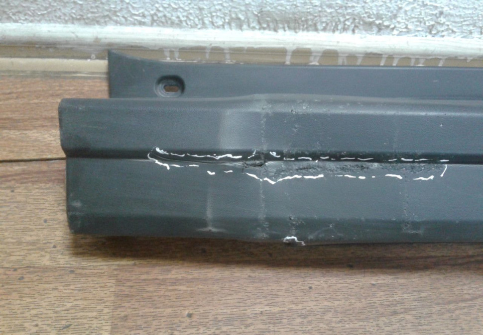 Бампер задний Volkswagen Crafter (трещина) oem 7c0807421