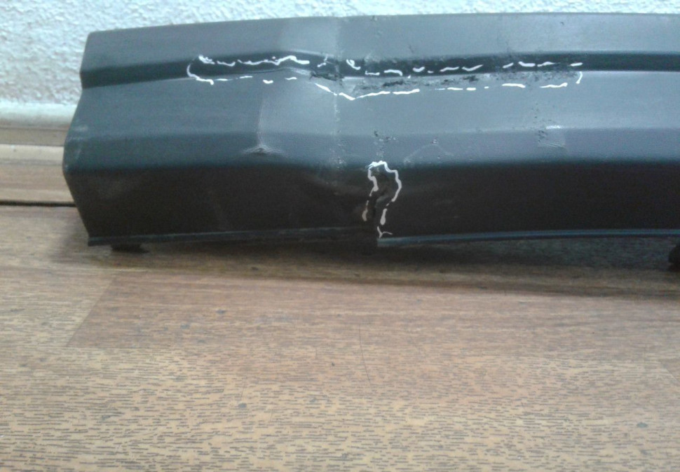 Бампер задний Volkswagen Crafter (трещина) oem 7c0807421