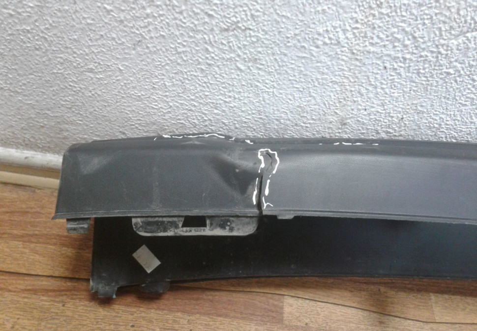 Бампер задний Volkswagen Crafter (трещина) oem 7c0807421