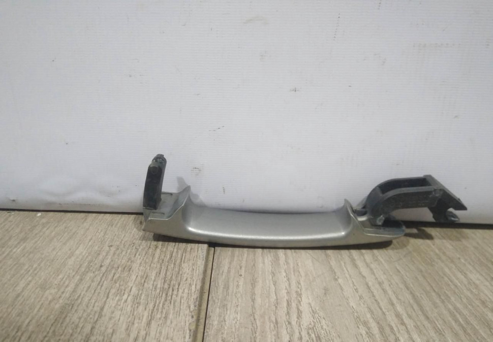 Ручка двери передняя левая бу Skoda Octavia A5 OEM 3B0837207 Ручка двери передняя левая бу Skoda Octavia A5 OEM 3B0837207