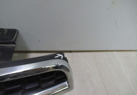 Решетка радиатора Chevrolet Orlando (10>) oem 95471003 (сломана часть пластика) (скл-3)