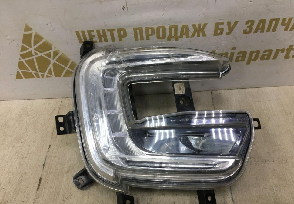 Фара ЛЭД LED противотуманная правая Renault Kaptur OEM 266006538R