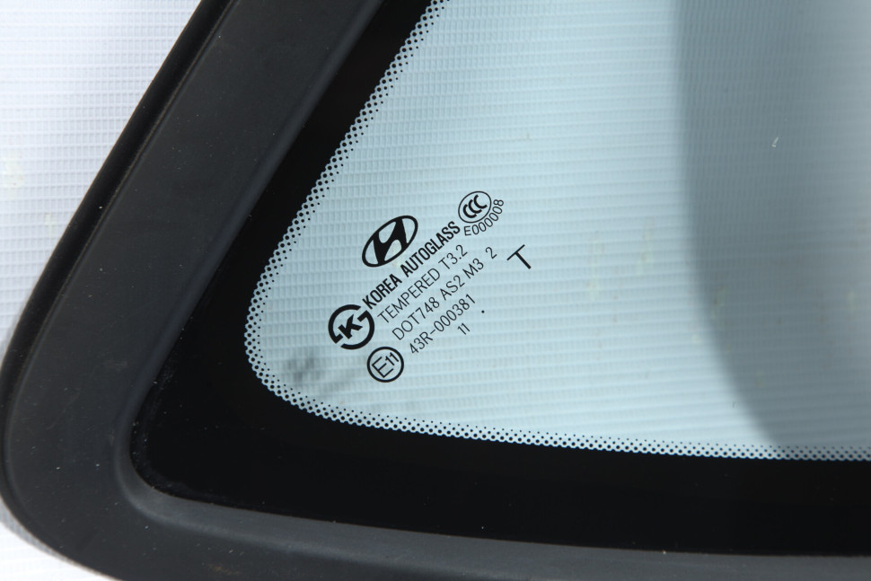 Стекло кузова заднее правое Hyundai I30 FG oem 878202L000 Стекло кузова заднее правое Hyundai I30 FG oem 878202L000