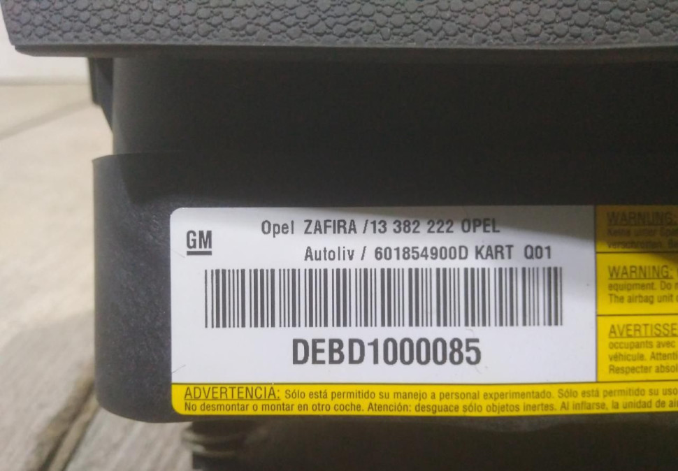 Подушка безопасности водителя Opel Zafira D OEM 13382222 Подушка безопасности водителя Opel Zafira D OEM 13382222
