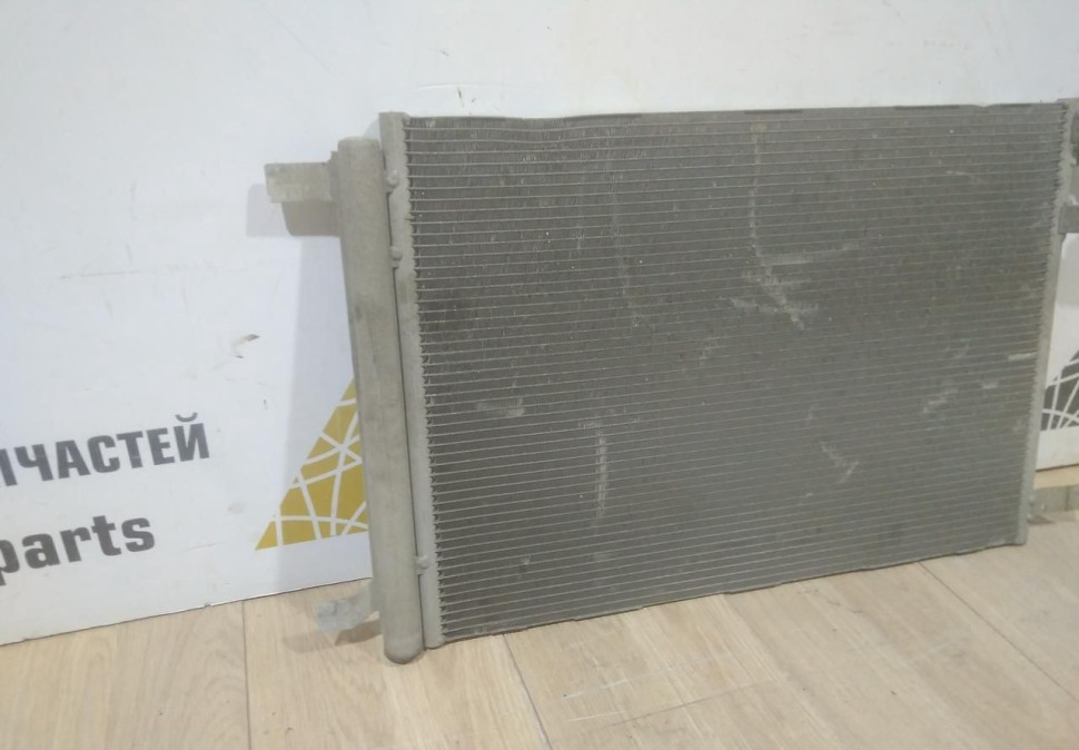 Радиатор кондиционера бу Skoda Octavia A7 OEM 5Q0816411BG Радиатор кондиционера бу Skoda Octavia A7 OEM 5Q0816411BG