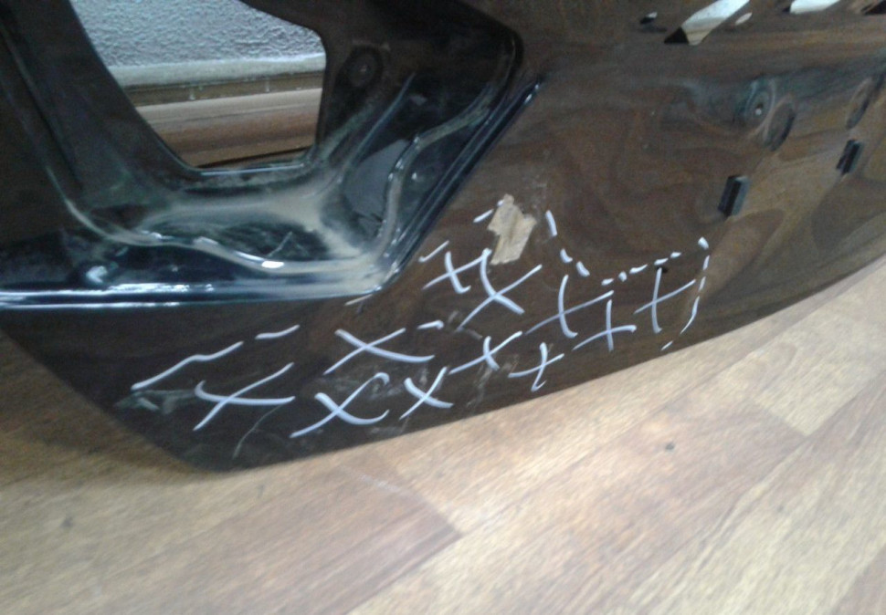 Крышка багажника Toyota Camry V50 (вмятина)