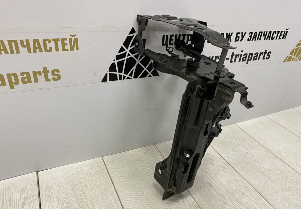 Кронштейн под фару левый BMW 5 F10 OEM 51647200793