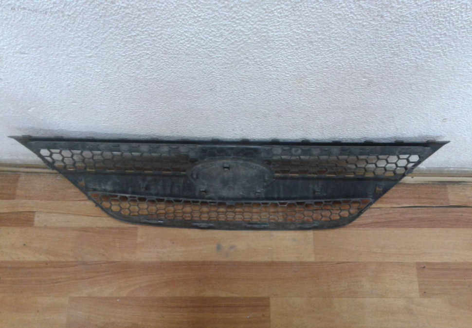 Решетка радиатора Lada Largus oem 8450000248 (скл-3) Решетка радиатора Lada Largus oem 8450000248 (скл-3)