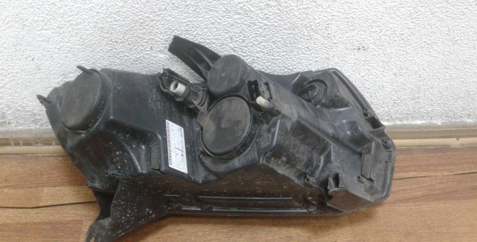Фара левая бу Renault Logan 2 OEM 260603540R