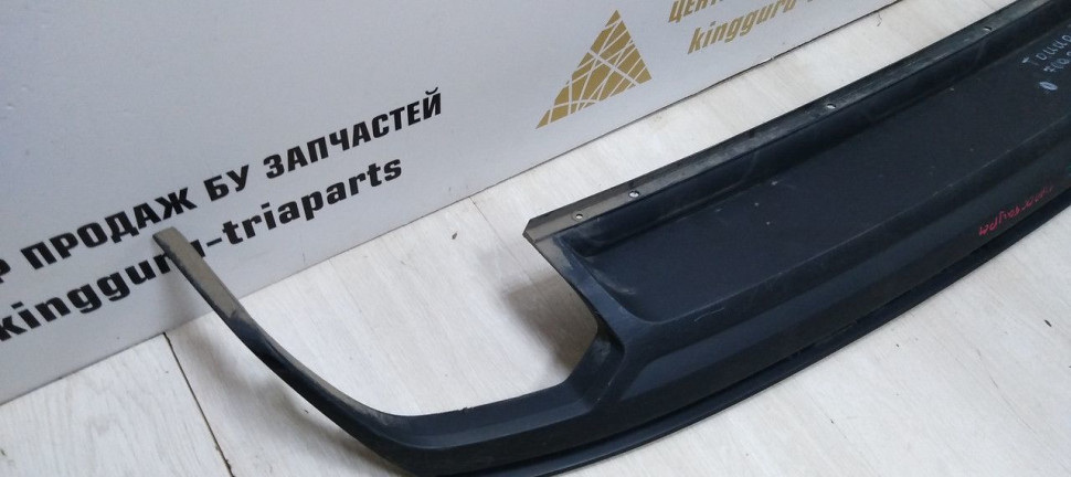 Спойлер заднего бампера Volkswagen Touareg 3 2018> oem 760807568J Спойлер заднего бампера Volkswagen Touareg 3 2018> oem 760807568J