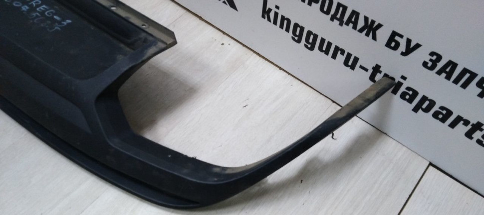 Спойлер заднего бампера Volkswagen Touareg 3 2018> oem 760807568J Спойлер заднего бампера Volkswagen Touareg 3 2018> oem 760807568J