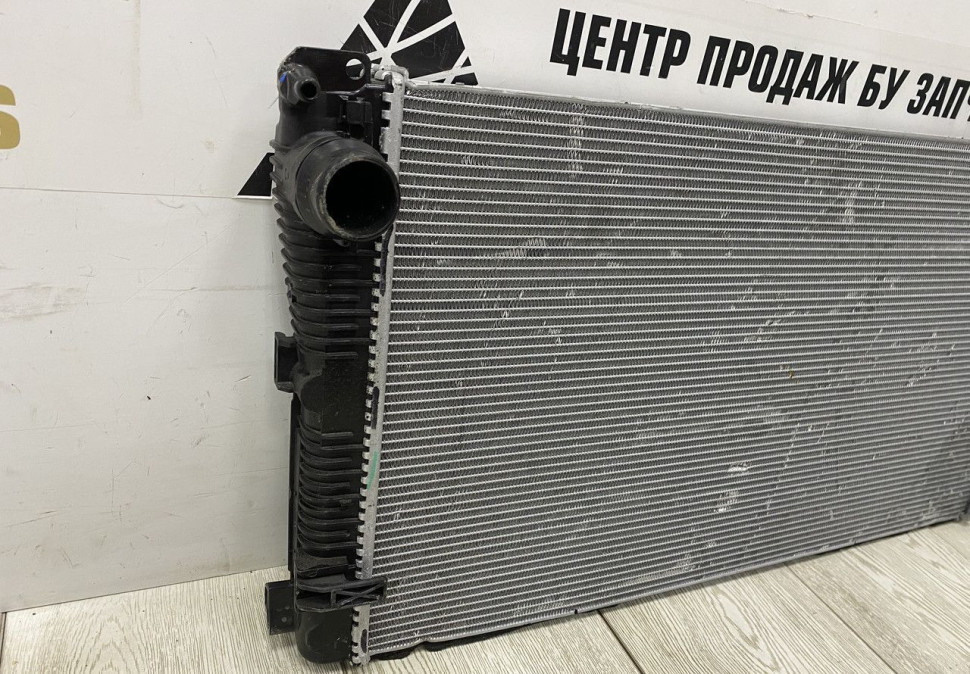 Радиатор охлаждения BMW 3 G20 OEM 17118666751 Радиатор охлаждения BMW 3 G20 OEM 17118666751