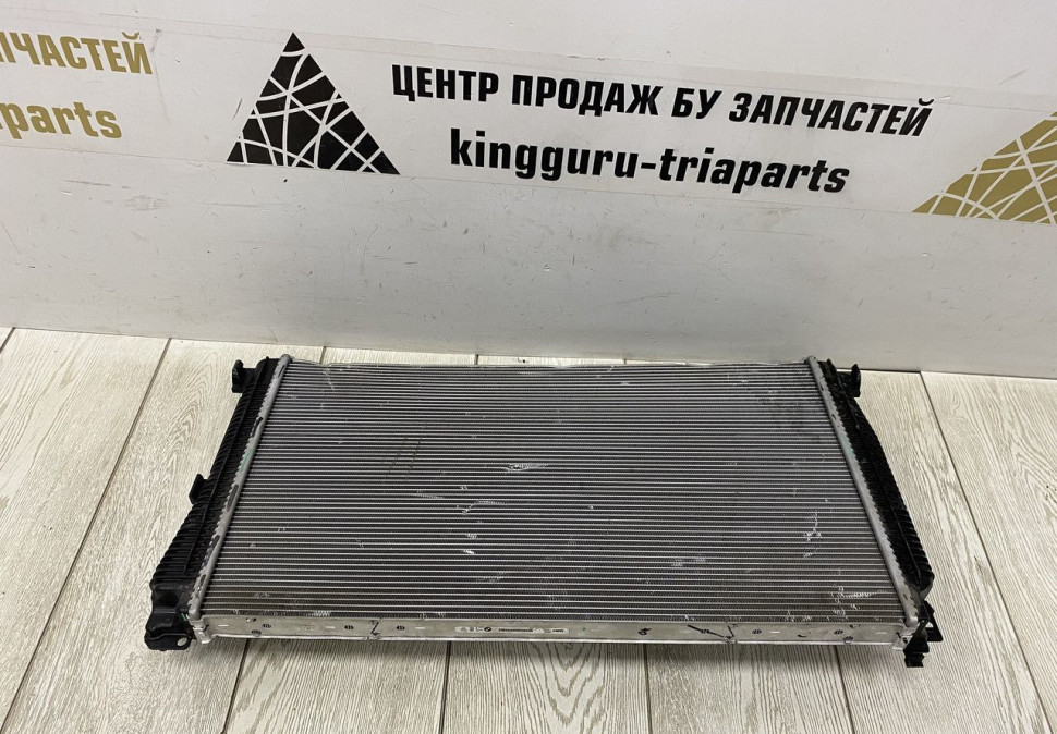Радиатор охлаждения BMW 3 G20 OEM 17118666751 Радиатор охлаждения BMW 3 G20 OEM 17118666751