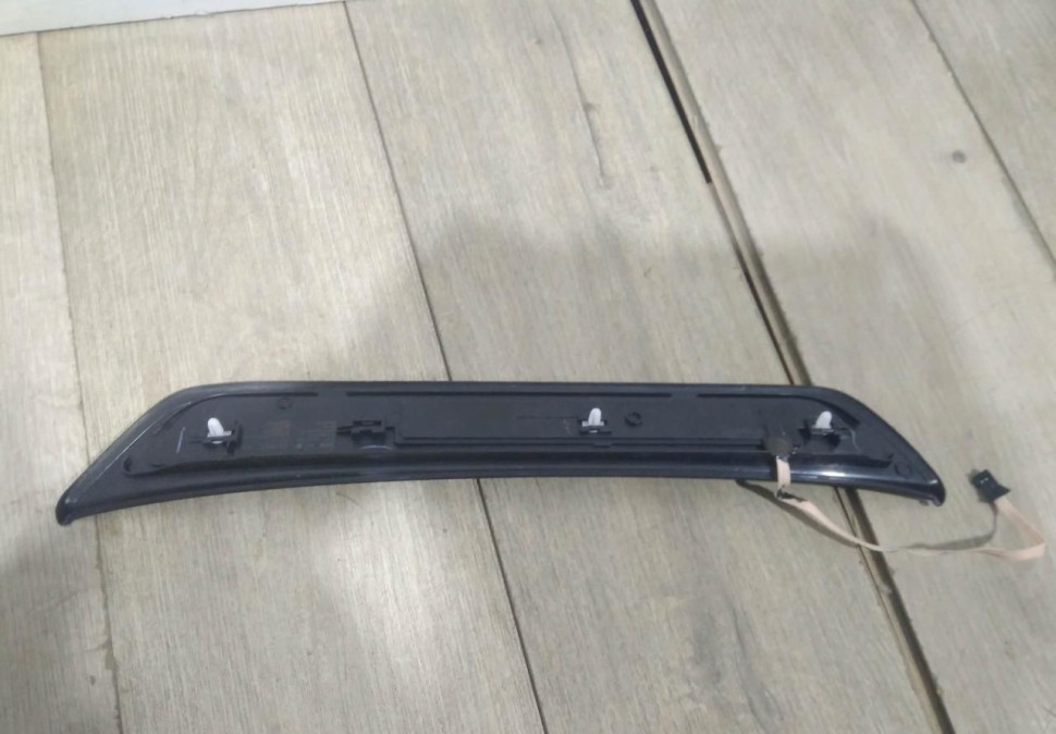 Накладка порога правая задняя с подсветкой бу BMW 6 G32 OEM 51477407024