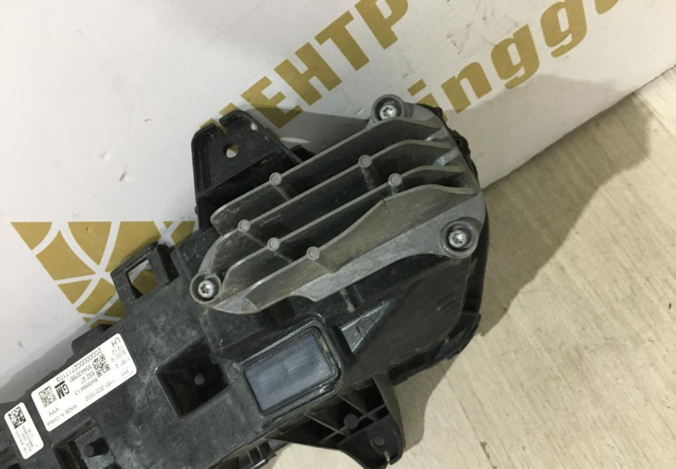 Дневной ходовой огонь ДХО левый Cadillac XT6 2020-2021 oem 84689413 Дневной ходовой огонь ДХО левый Cadillac XT6 2020-2021 oem 84689413