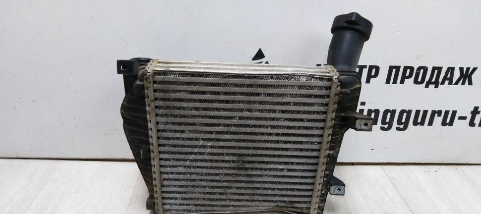 Интеркулер левый Volkswagen Touareg 1 (02-10) oem 7L6145803d