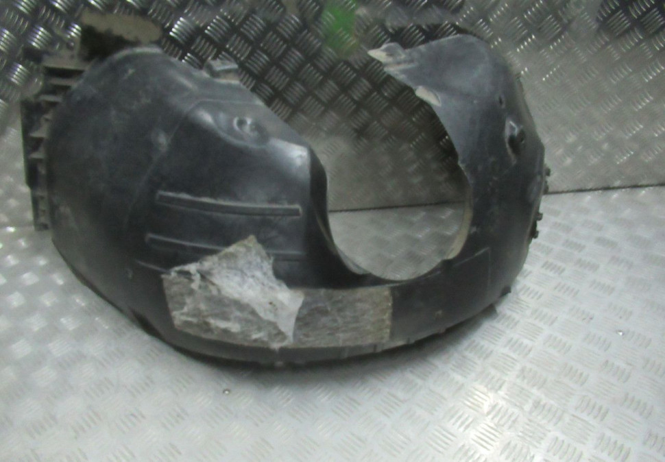 Подкрылок передний правый Volkswagen Passat B8 oem 3g0805970e