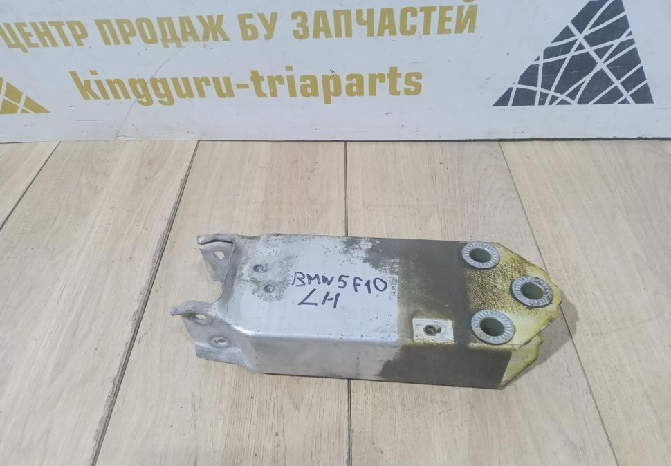 Кронштейн усилителя переднего бампера BMW 5 F10 OEM 51117253877