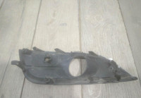 Решетка противотуманной фары правая бу Renault Koleos 2 OEM 263314283R
