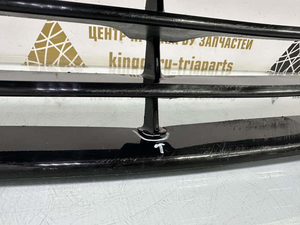 Решетка переднего бампера Hyundai ix35 2010 OEM 865612Y000 Решетка переднего бампера Hyundai ix35 2010 OEM 865612Y000