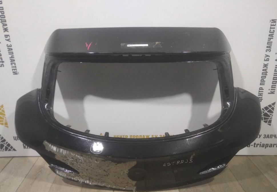 Крышка багажника бу Opel Astra J3 OEM 13371615