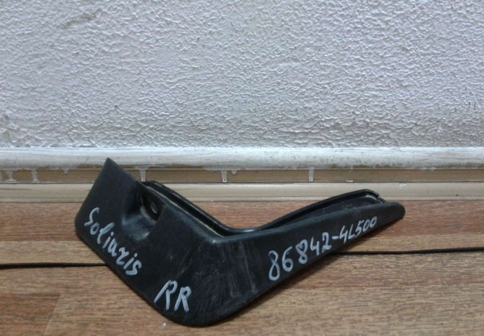 Брызговик задний правый Hyundai Solaris (10-17) oem 868424l500