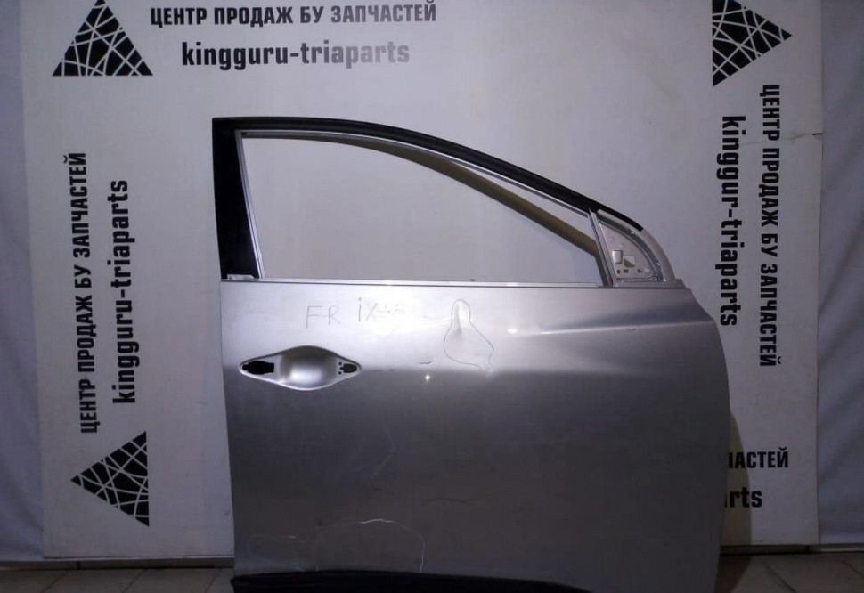 Дверь передняя правая Hyundai IX35 oem 760042Y010 (скл-3)
