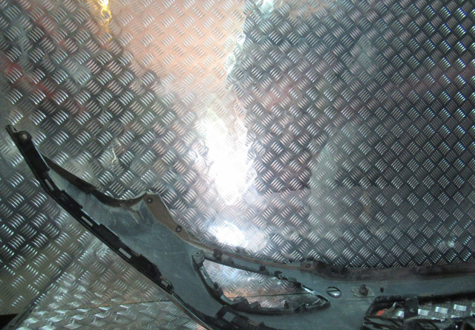 Бампер передний Hyundai IX35 (10>) oem 865112Y000 (трещины) Бампер передний Hyundai IX35 (10>) oem 865112Y000 (трещины)