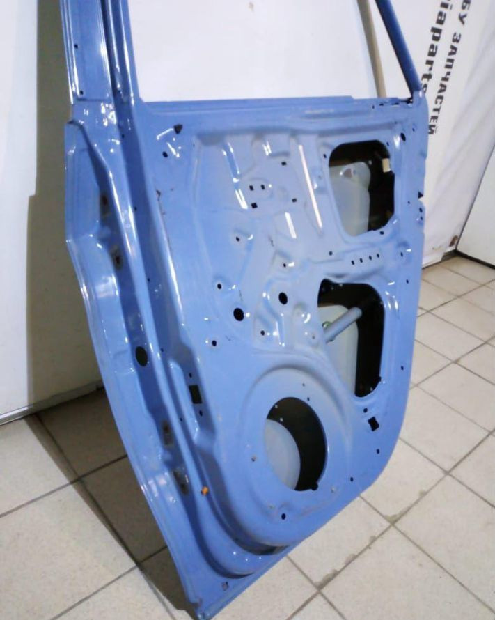 Дверь правая задняя KIA Picanto 2011-2017 oem 770041Y030 (скл-3) Дверь правая задняя KIA Picanto 2011-2017 oem 770041Y030 (скл-3)