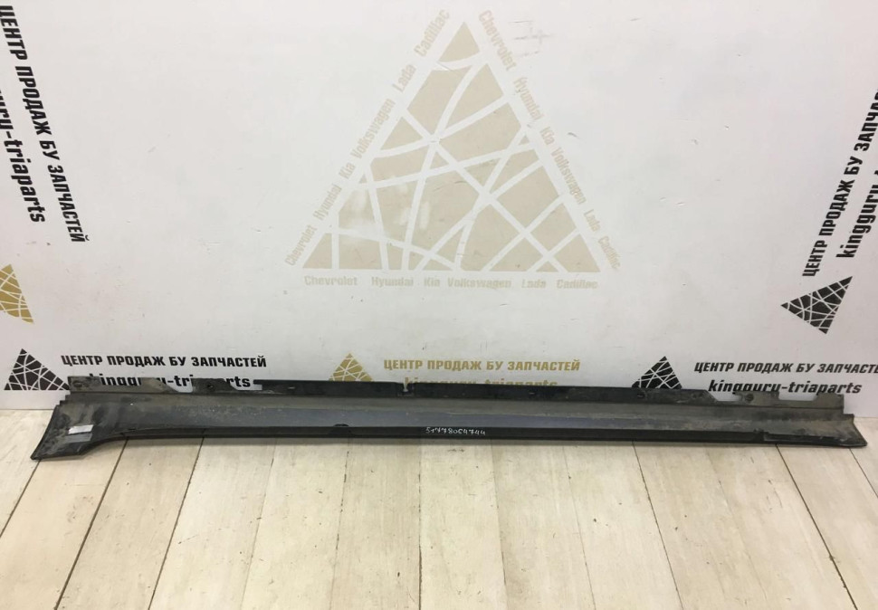Порог правый BMW 5 G30 M-Pack OEM 51778064744 Порог правый BMW 5 G30 M-Pack OEM 51778064744