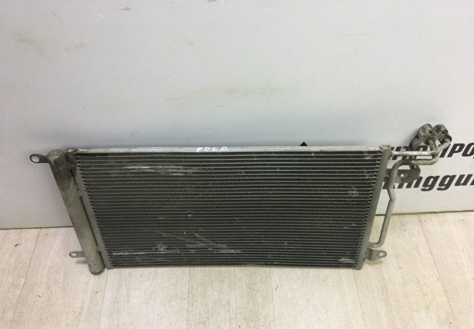 Радиатор кондиционера Volkswagen Polo 5 oem 6c0816411b