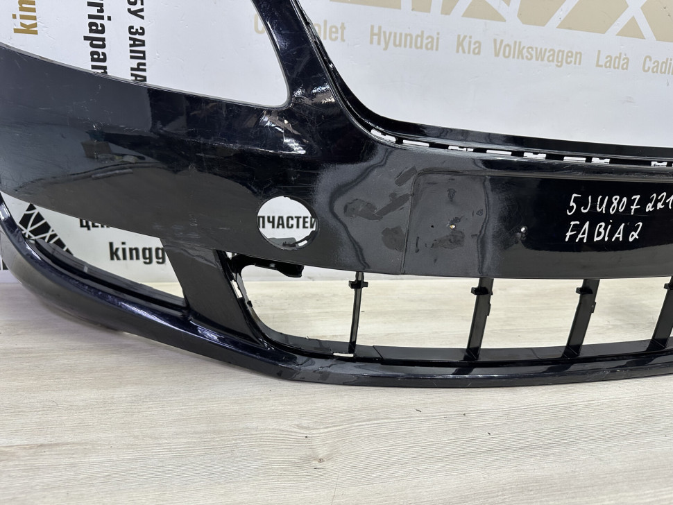 Бампер передний б/у Skoda Fabia 2 OEM 5JU807221 Бампер передний б/у Skoda Fabia 2 OEM 5JU807221