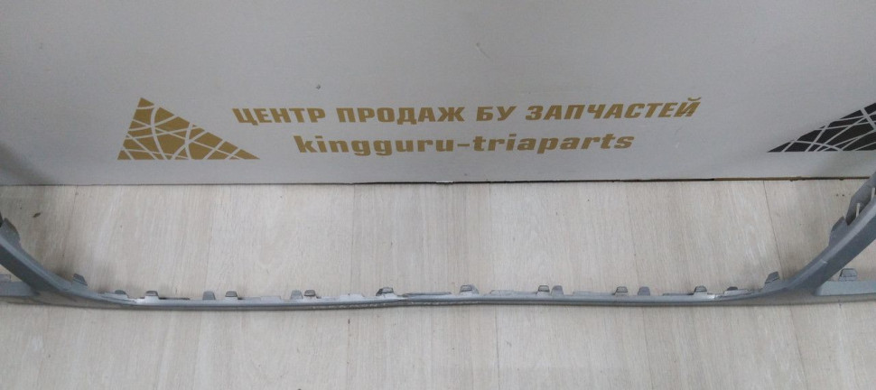 Накладка заднего бампера Volkswagen Teramont 17-20 oem 3CN807568 Накладка заднего бампера Volkswagen Teramont 17-20 oem 3CN807568