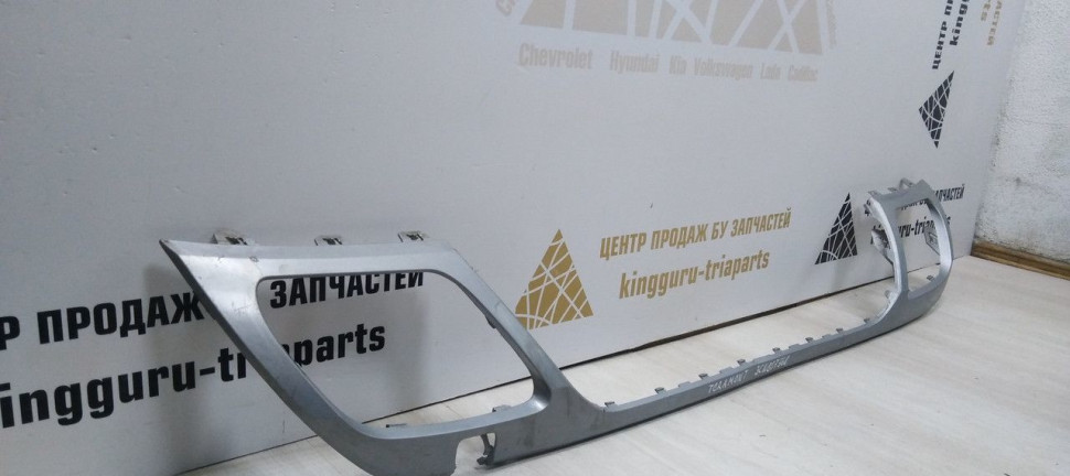 Накладка заднего бампера Volkswagen Teramont 17-20 oem 3CN807568 Накладка заднего бампера Volkswagen Teramont 17-20 oem 3CN807568