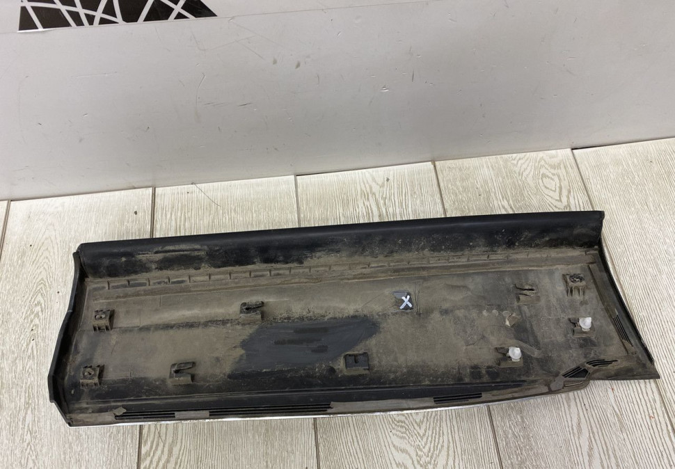 Молдинг двери задний левый Volkswagen Tiguan 1 07-16 oem 5N0854949A Молдинг двери задний левый Volkswagen Tiguan 1 07-16 oem 5N0854949A