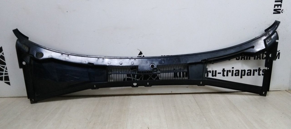 Жабо панель стеклоочистителя Chevrolet Niva oem 21238212731 (скл-3)