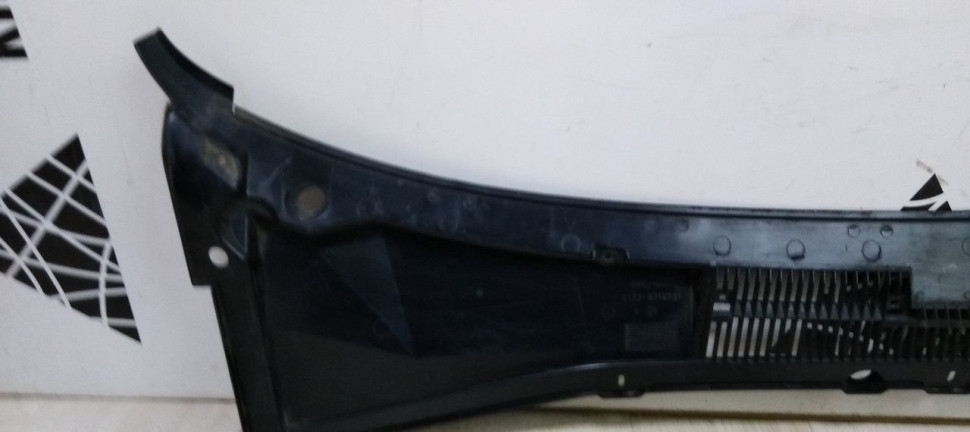 Жабо панель стеклоочистителя Chevrolet Niva oem 21238212731 (скл-3)