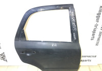 Дверь задняя правая бу Suzuki SX4 хетчбек OEM 6800375811 (скл-3)