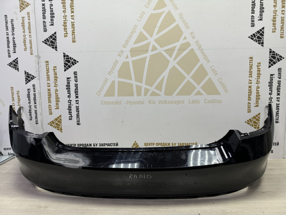 Бампер задний бу Skoda Rapid OEM 60U807421