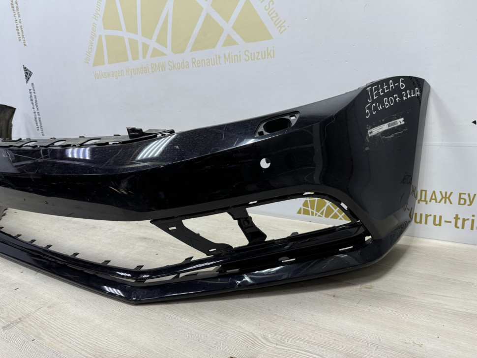 Бампер передний Volkswagen Jetta 6 рестайлинг OEM 5CU807221A Бампер передний Volkswagen Jetta 6 рестайлинг OEM 5CU807221A