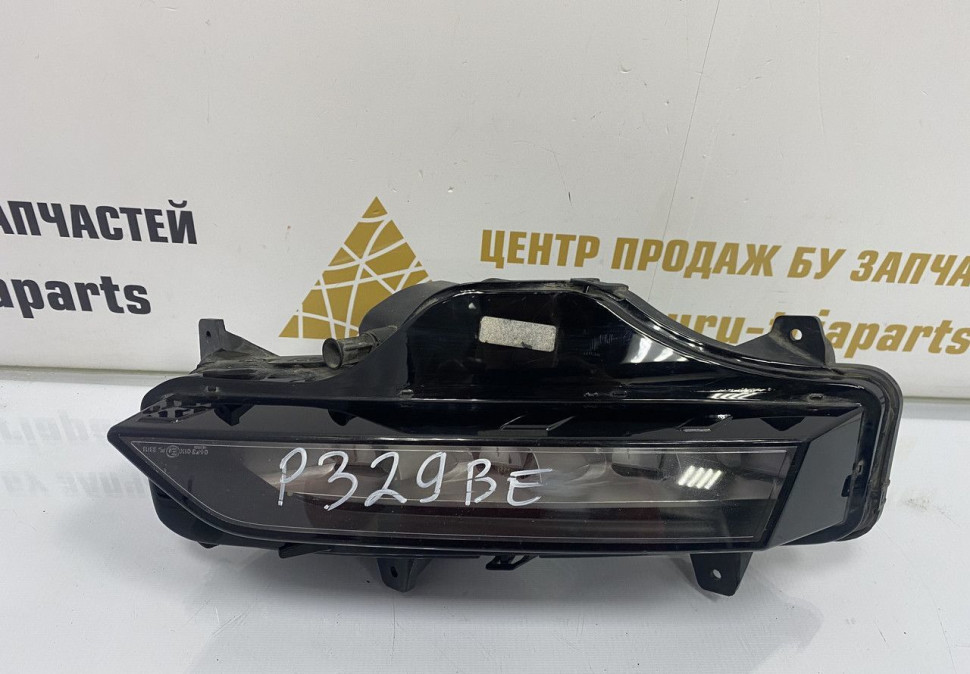 Фара LED ЛЕД противотуманная правая Skoda Octavia A8 OEM 5E3941700