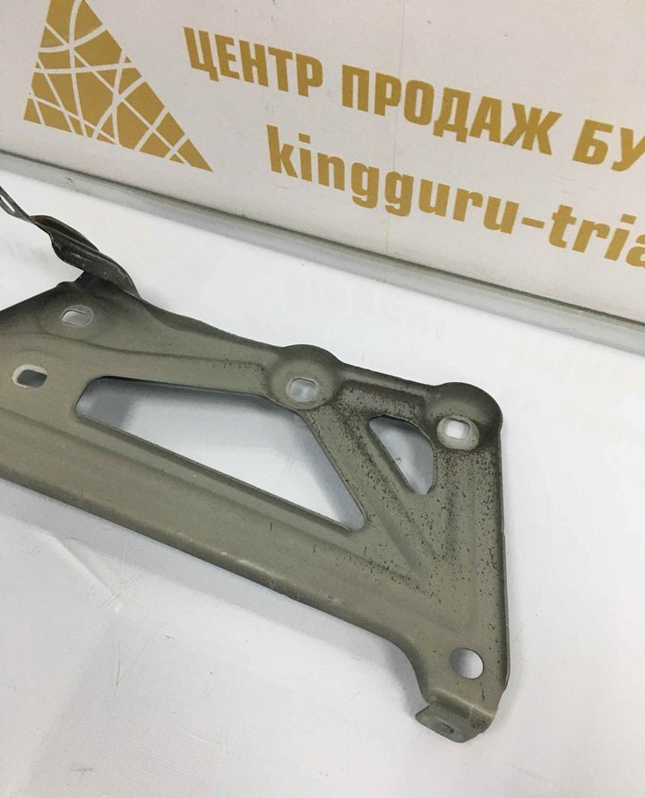 Кронштейн переднего крыла правый BMW X1 F48 OEM 41007427130 7329448