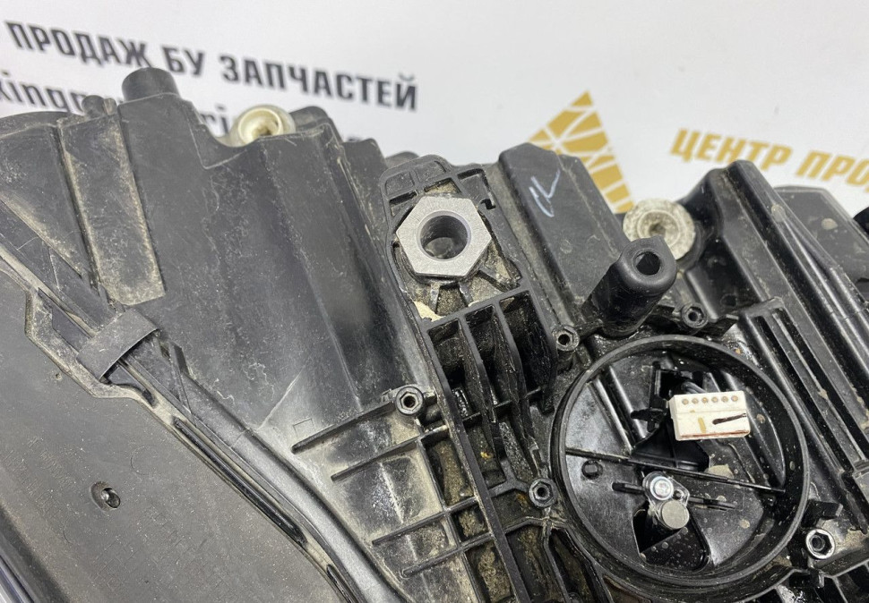 Фара лазерная правая BMW X7 G07 OEM 63119852956