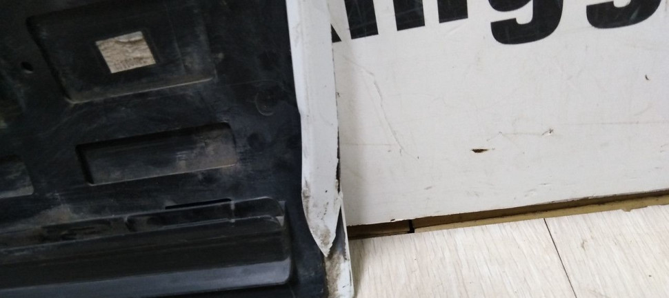 Молдинг двери задний правый Volkswagen Touareg NF (10-18) oem 7p6854950h