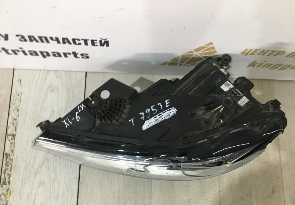 Фара левая Cadillac XT6 LED 2019 oem 84661095 Фара левая Cadillac XT6 LED 2019 oem 84661095