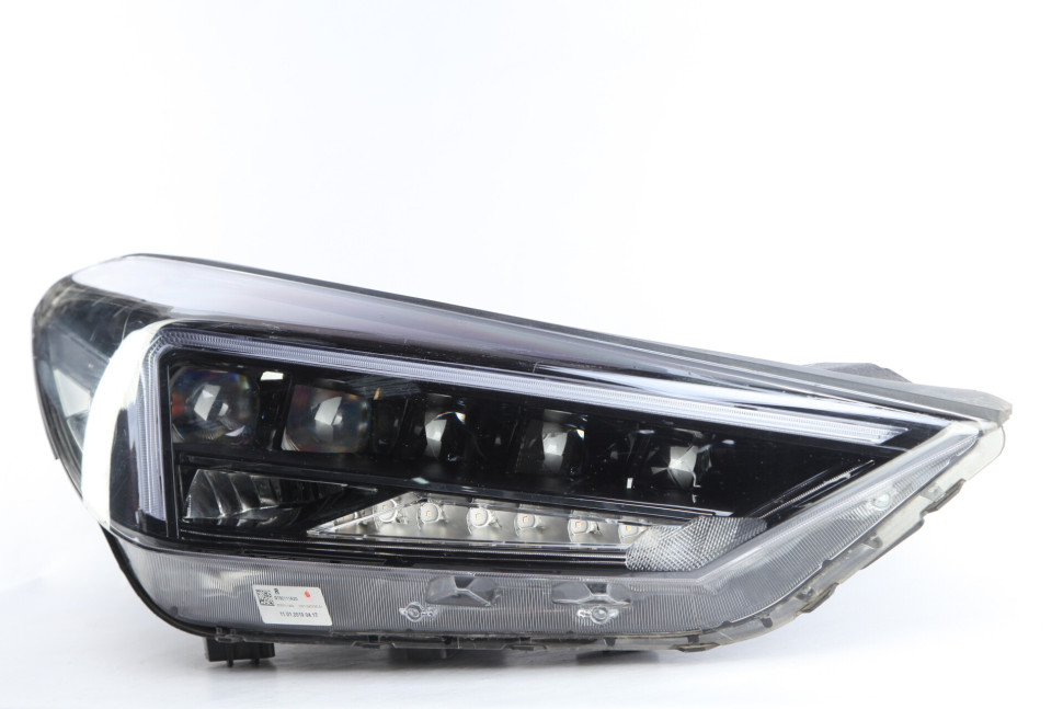 Фара правая LED Hyundai Tucson 3 2018 OEM 92102D7700 Фара правая LED Hyundai Tucson 3 2018 OEM 92102D7700
