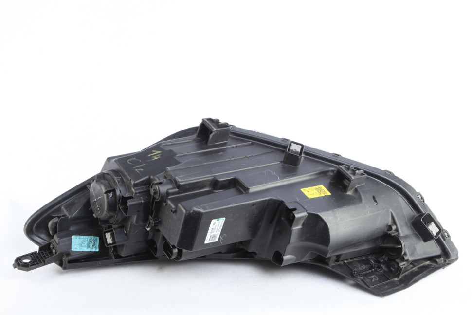 Фара правая LED Hyundai Tucson 3 2018 OEM 92102D7700 Фара правая LED Hyundai Tucson 3 2018 OEM 92102D7700